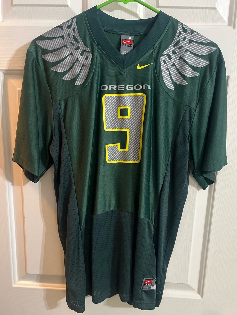 Nike Oregon Ducks #9 Football Jersey with Silver Wings